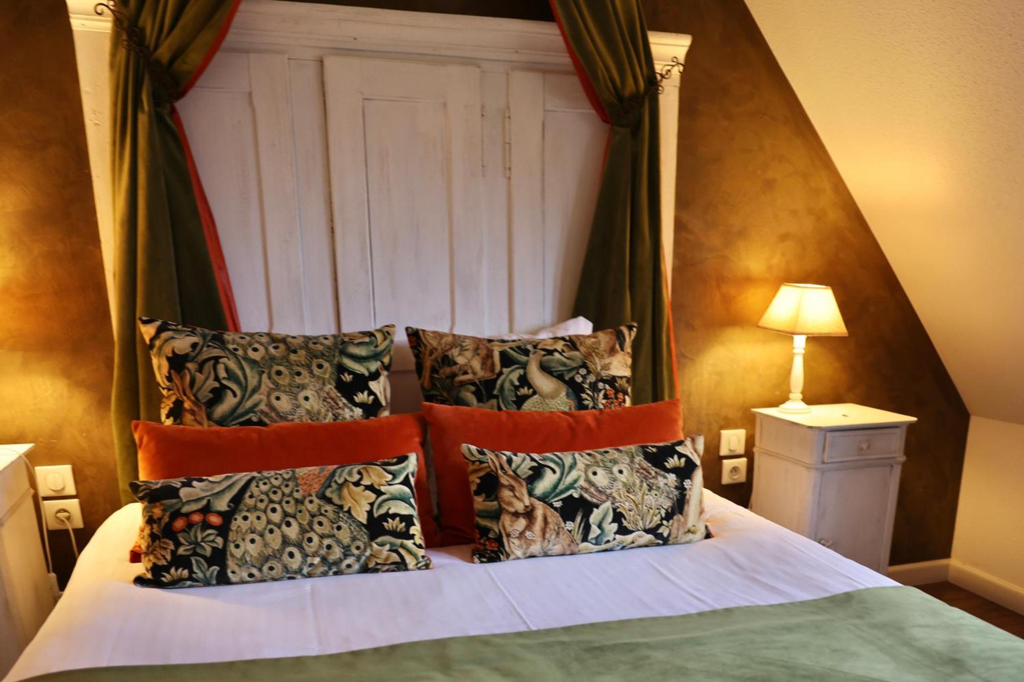Hotel Restaurant Verger Des Chateaux, Route Des Vins Haut-Koenigsbourg ディーフェンタール エクステリア 写真