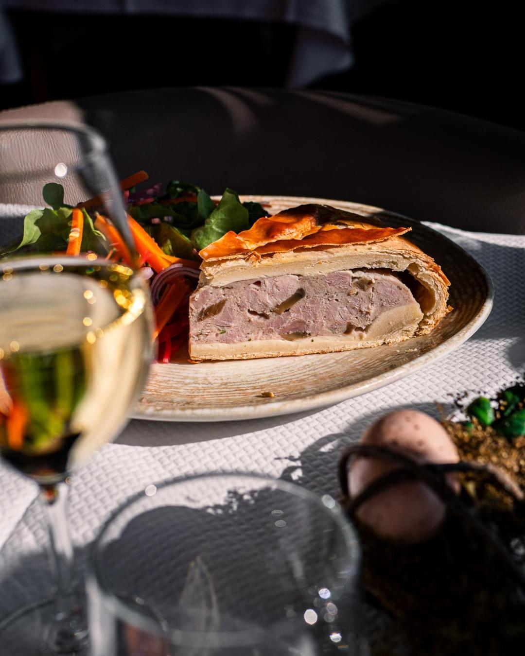 Hotel Restaurant Verger Des Chateaux, Route Des Vins Haut-Koenigsbourg ディーフェンタール エクステリア 写真
